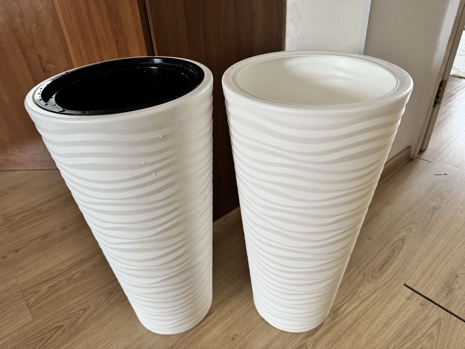 Продам Кашпо 2 шт