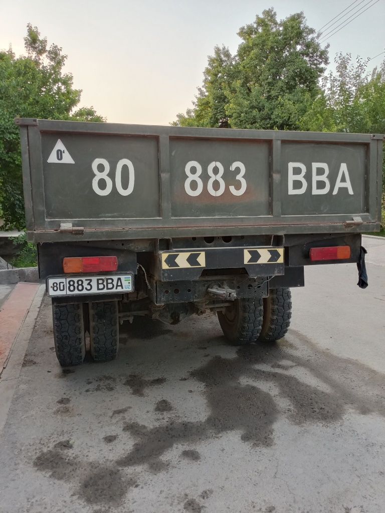Zil sotiladi yaxshi xolatda