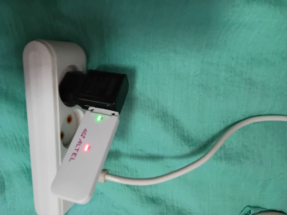 Новый!!! теле2  алтел 4G роутер модем usb wifi