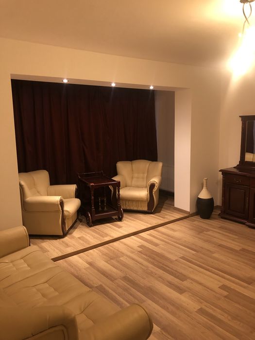 Apartament 4 camere în zona Scala