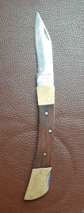 Briceag model deosebit