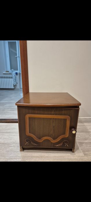 Тумбочка для спальни