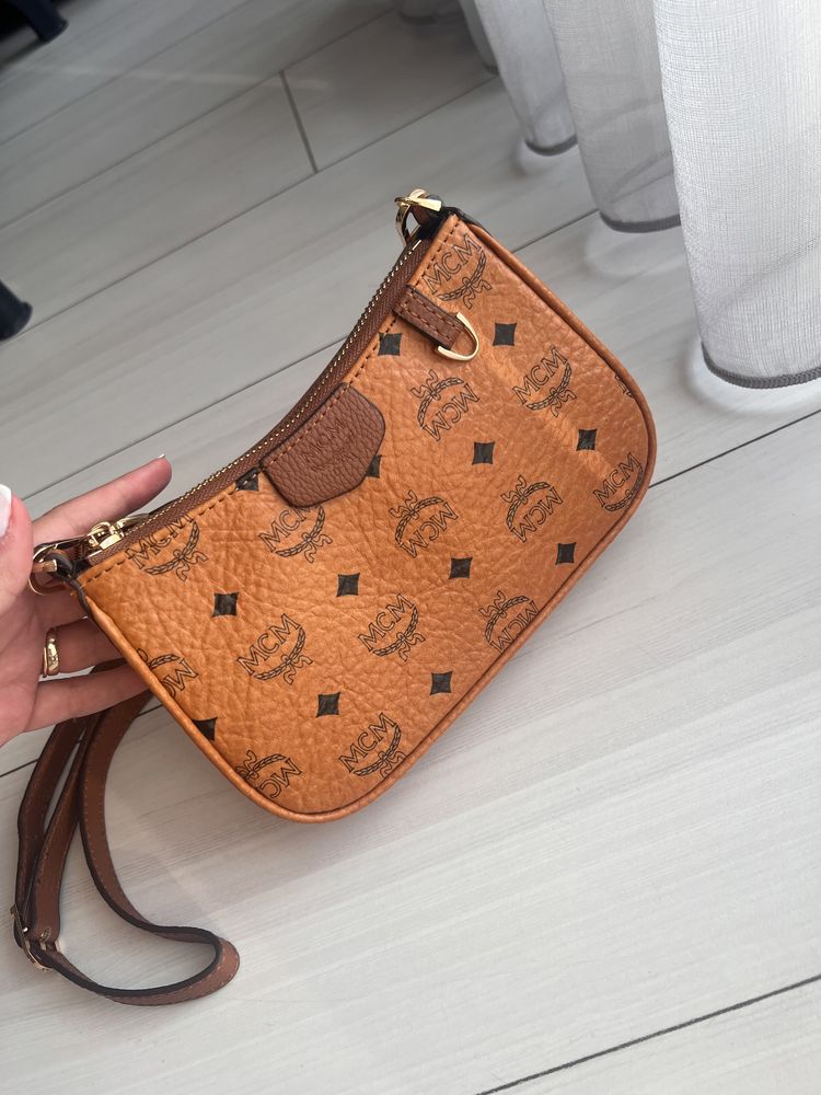 Geanta crossbody MCM