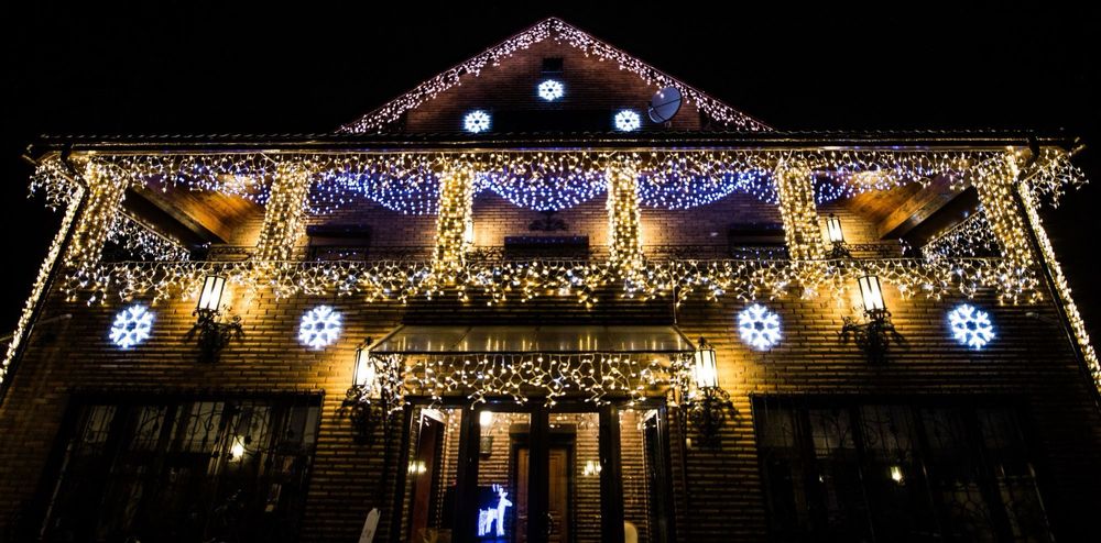 Оформление фасада на новый год