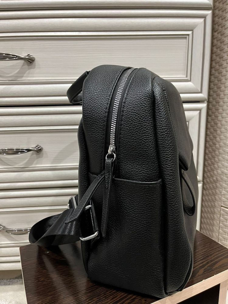 Рюкзак в черном цвете . Смотрите другие объявление