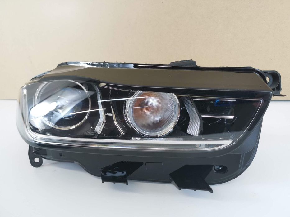 Фар Дясно Ксенон Ягуар ХЕ / Jaguar XE 1 Оригинален В Добро Състояние