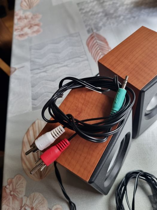 Boxe Genius din lemn