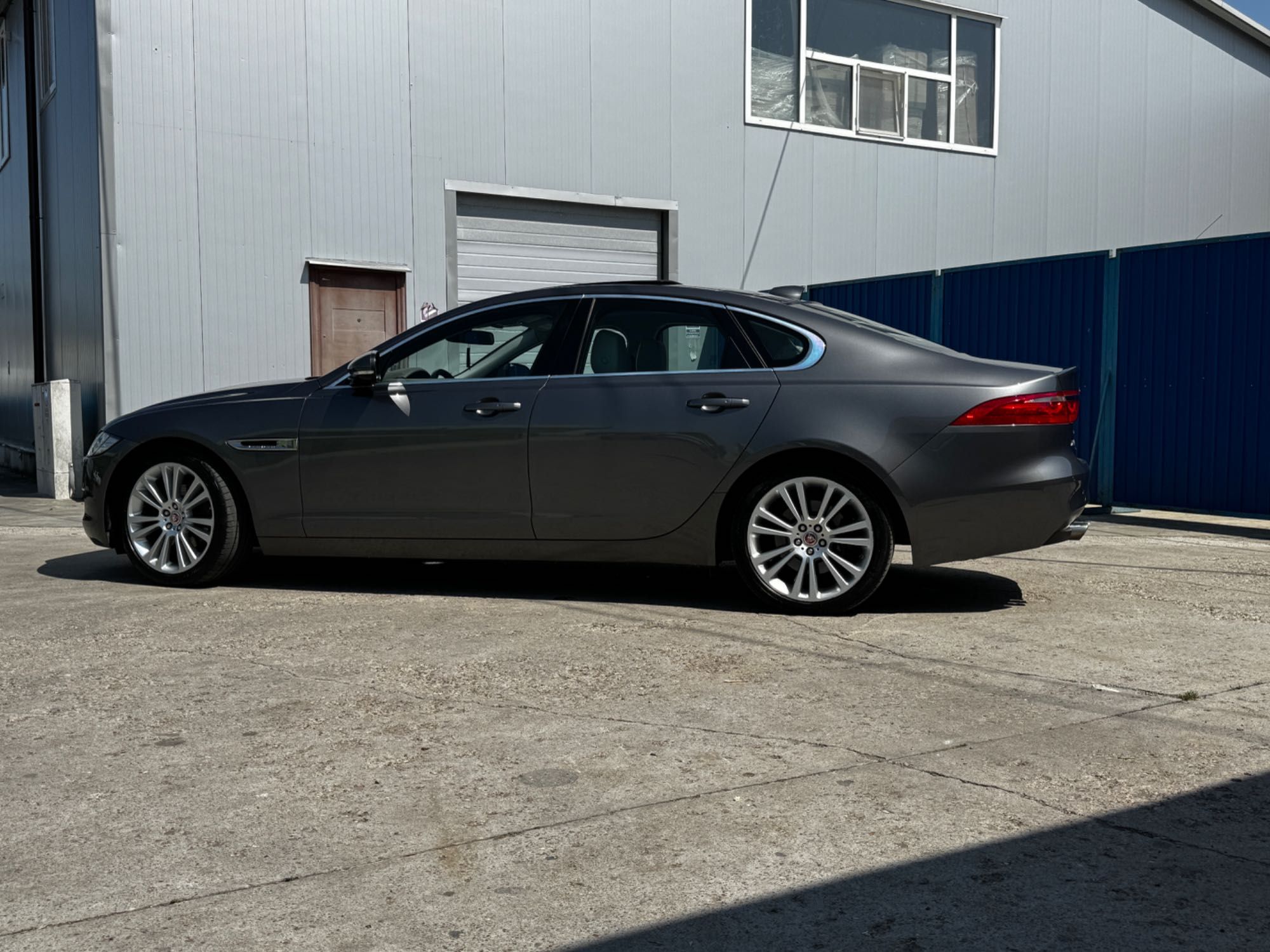 Jaguar XF 2.0D 180CP Portofolio Trapa/Keyless Entry/GO