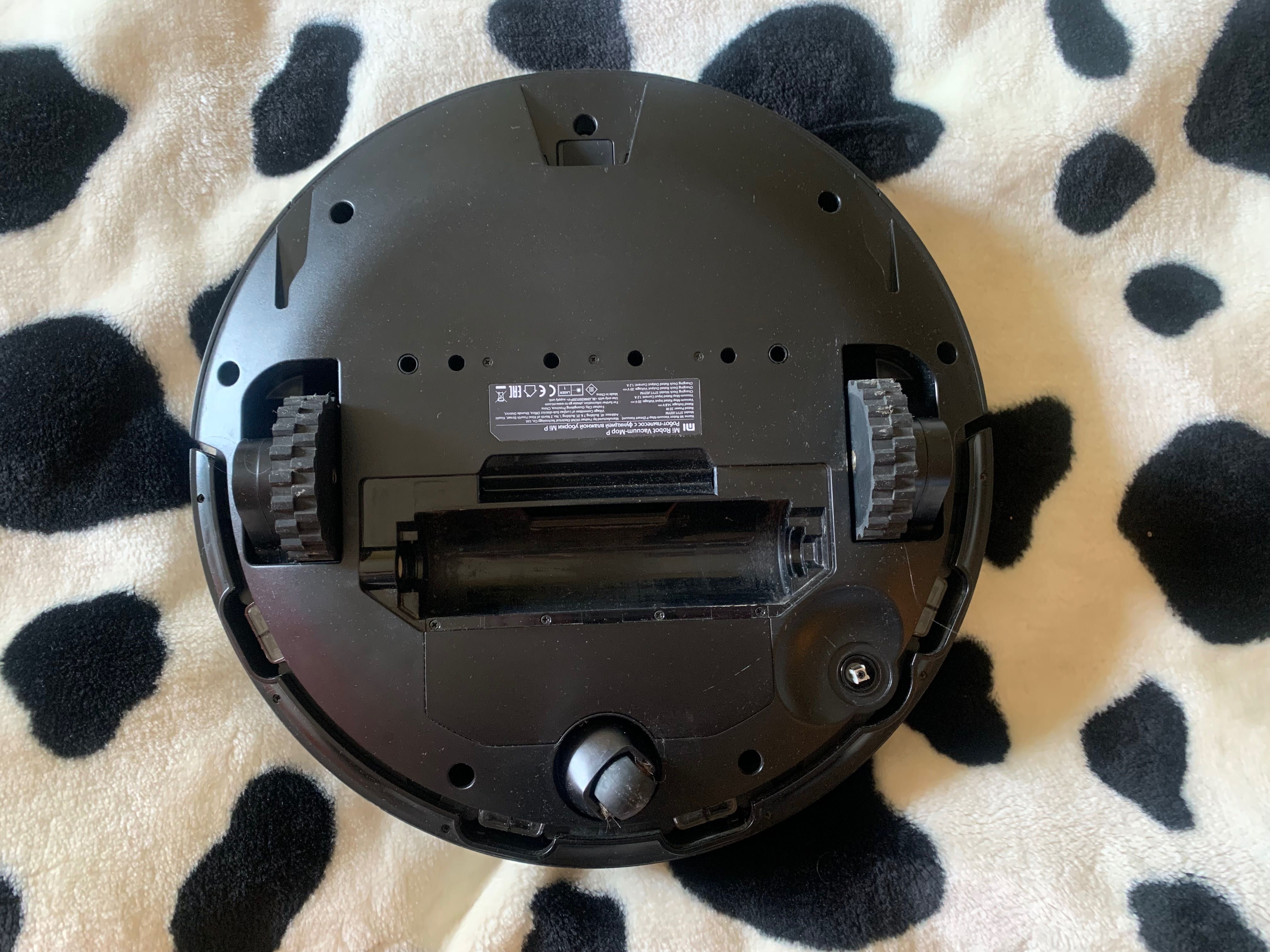 Продавам Mi robot vacuum Mop P