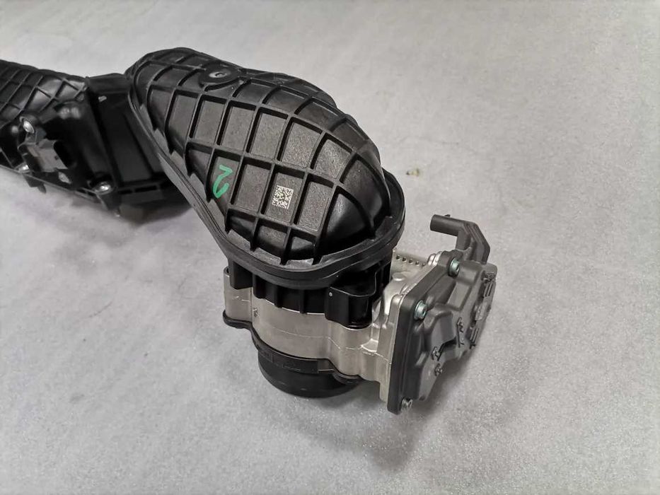 Ново ОЕ Всмукателен Колектор Дросел 5B3F937 / 7619008 BMW S63 F90 F95