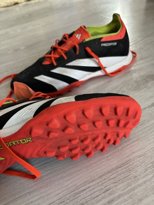 Футболни обувки Adidas