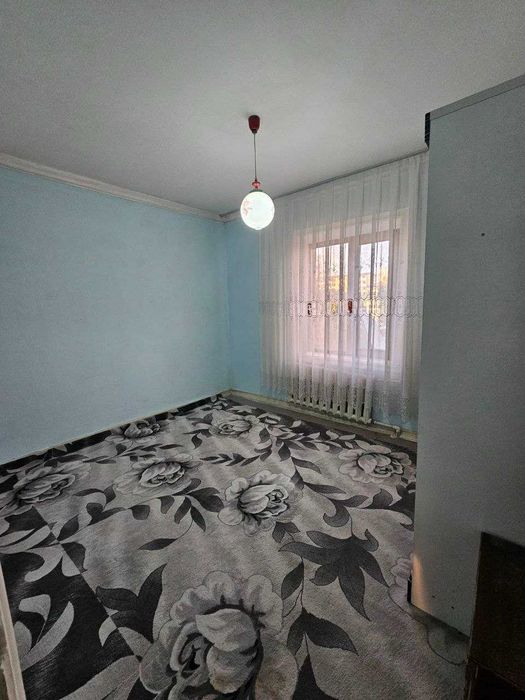 Самарканд шахрида 3 хонали, 4-қаватда жойлашган квартира сотилади