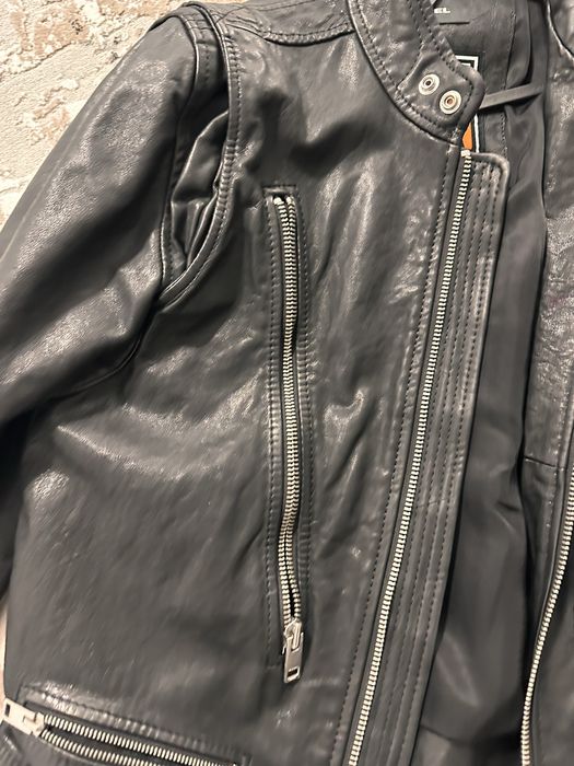 OFERTA//OFERTA vand geaca de piele Disel