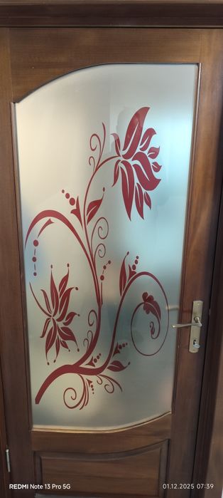 Vând 4 uși de interior, din lemn masiv 200 X 88 cm