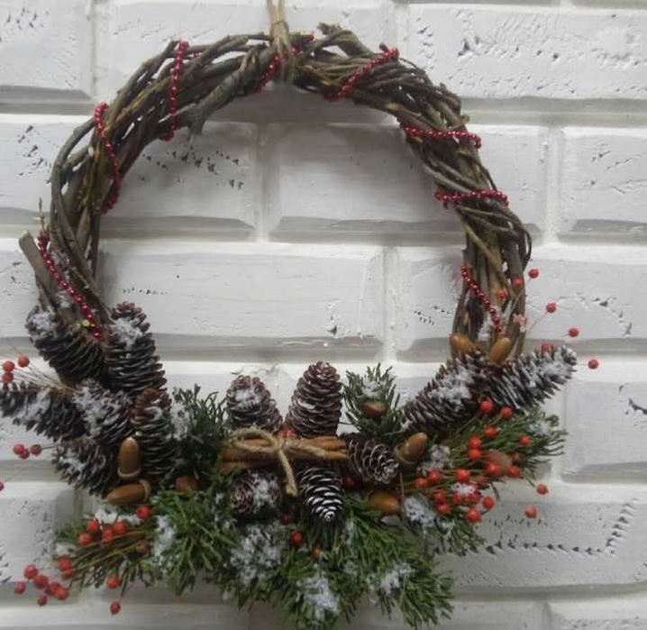 Новогодний венок ручной работы
