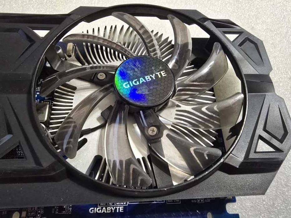 Placa video GIGABYTE GeForce GT 740 2GB GDDR5 PCI-E 3.0  (rev. 3.0)