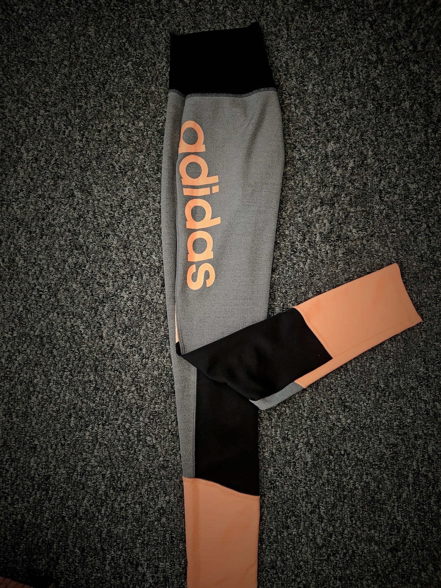 Adidas ,оригинален клин