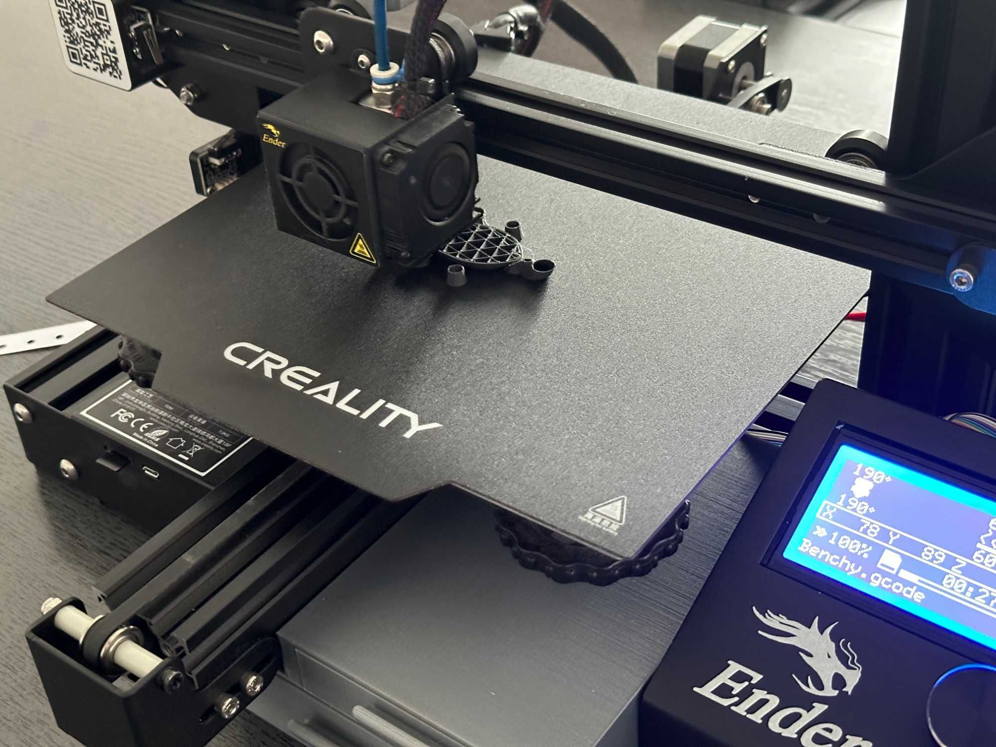 Imprimanta 3D Creality Ender 3-Pro
