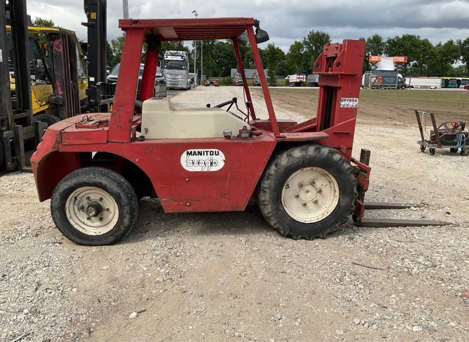 Stivuitor de teren Manitou MC 20