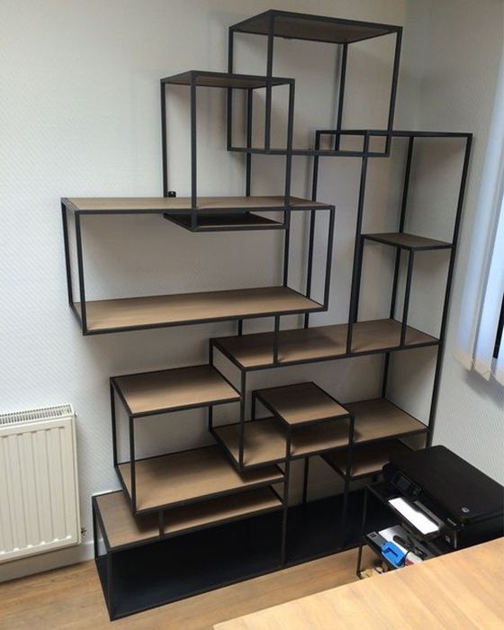 Parta/stol/loft uslubida metalldan yasalgan