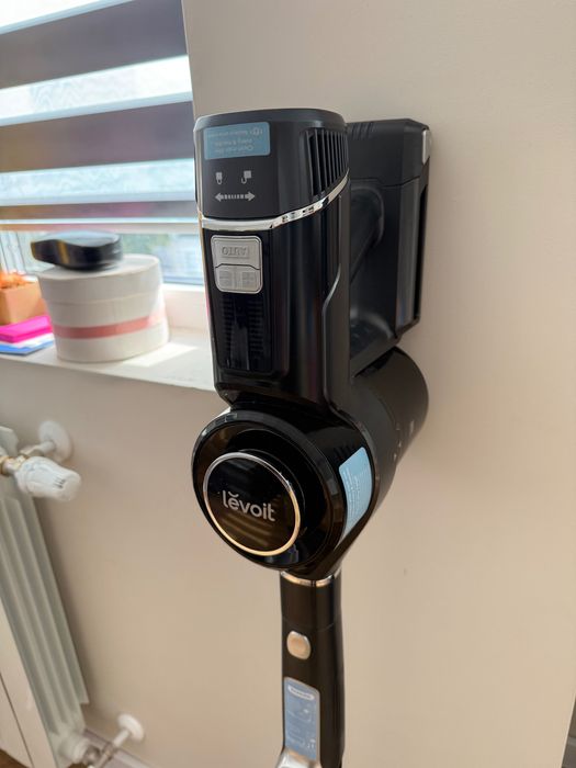 В Гаранция! Вертикална прахосмукачка Levoit VortexIQ™ 40 Flex