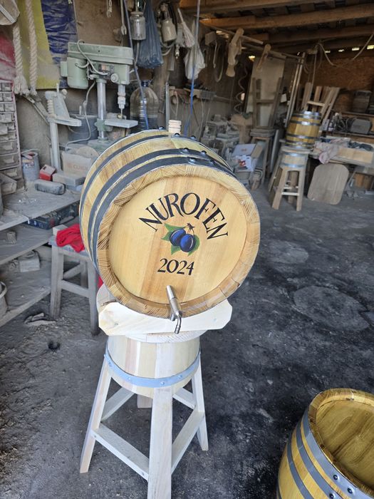 Butoi 30l salcâm, Stejar sau dud