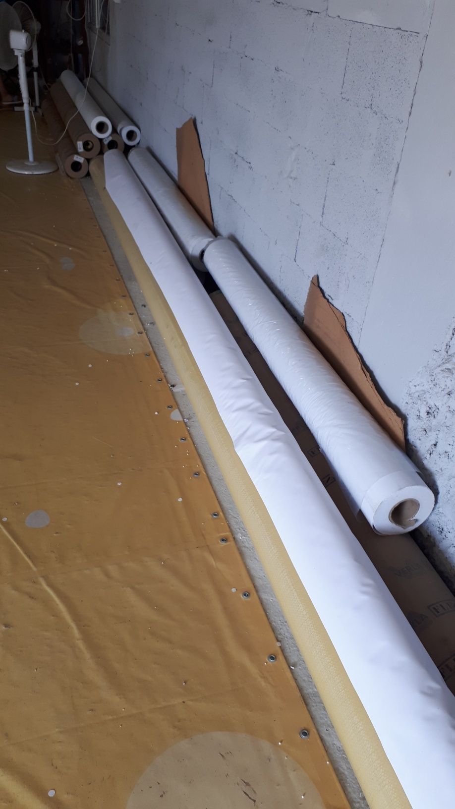Prelate impermeabile laminate 440 g densitate pe m2