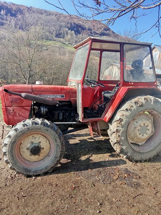 De vinzare tractor fiat