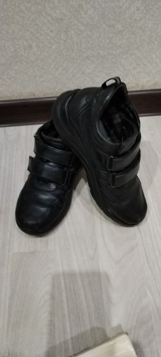 Кожанная обувь для мальчика, 36 размер в хорошем состоянии.