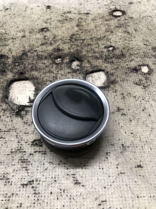 grila ventilatie  suzuki vitara 1.6 benzina 2017