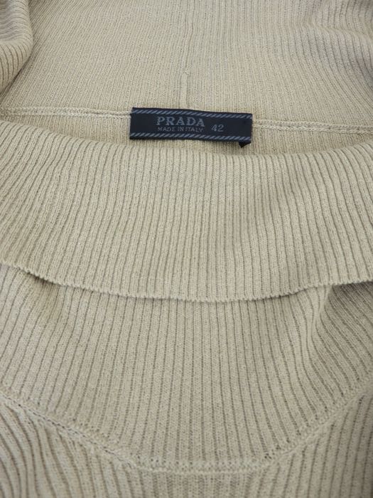 Тънък пуловер Prada, XS - S, нов