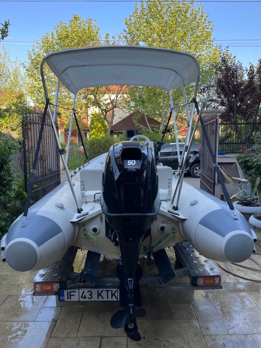 Barca Novurania 400 DL
