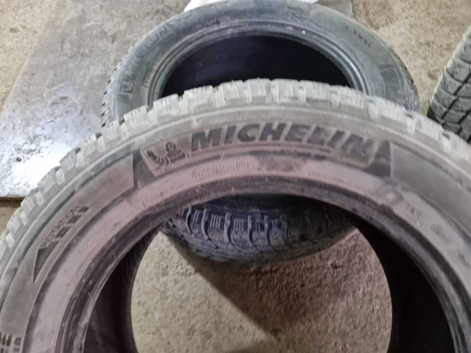 Продам Шины шипованные