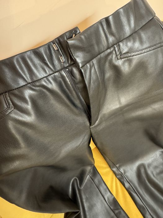 Кожен панталон Stradivarius, размер 36/С