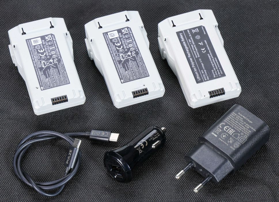 Продавам дрон DJI mini 4 pro - Комбо кит