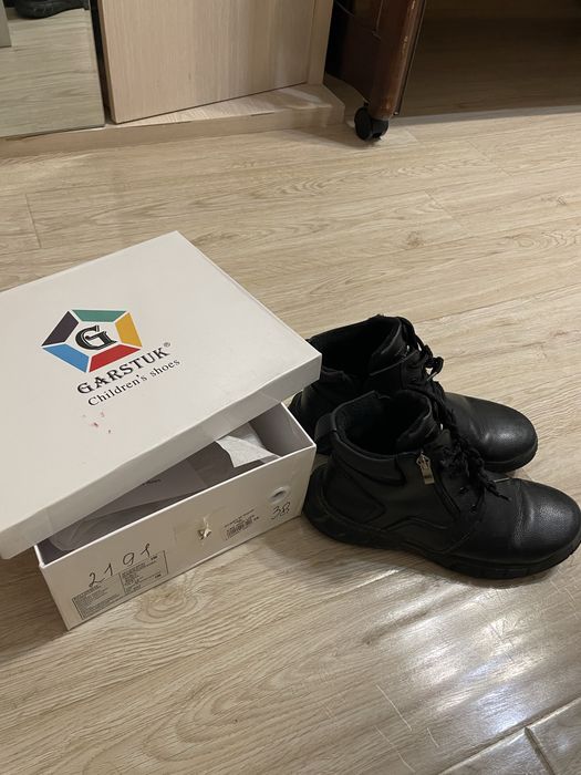 Ботинки кожаные на мальчика