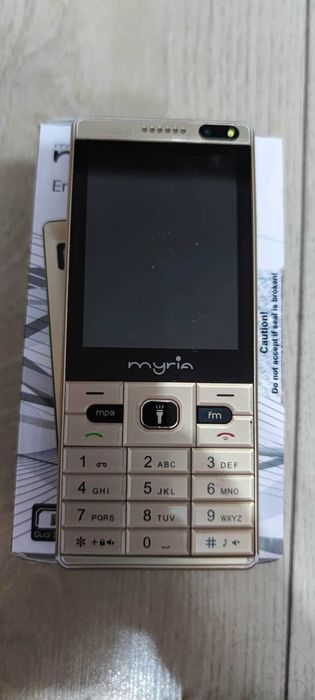 Lot telefoane functionale sau nefunctionale + baterii + alte piese