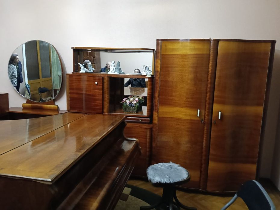 Mobila living/sufragerie cires,  model vechi, vintage