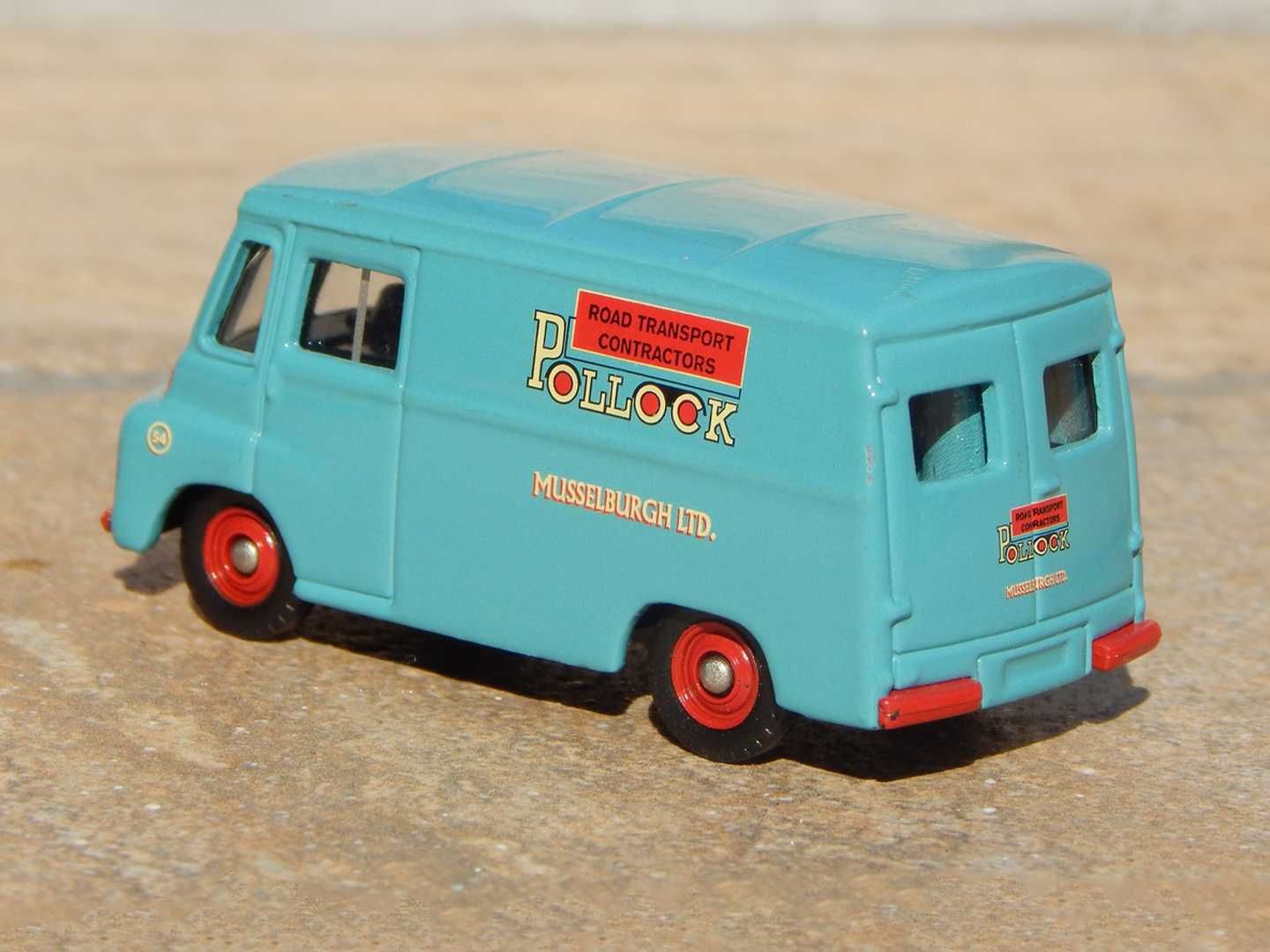 Macheta duba englezeasca Morris LD Van Pollock sc 1:76 Corgi