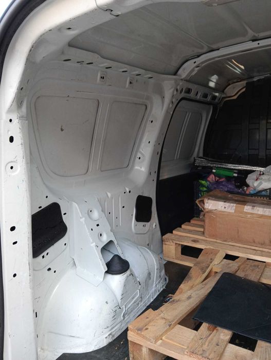 Vand Dacia Logan Van 1.5 Diesel, Aer conditionat