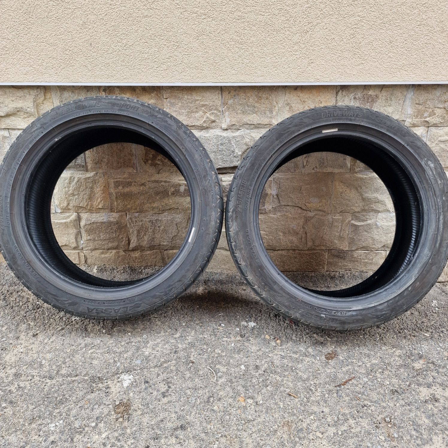 2  бр.  Гуми  LASSA  DRIVEWAYS +