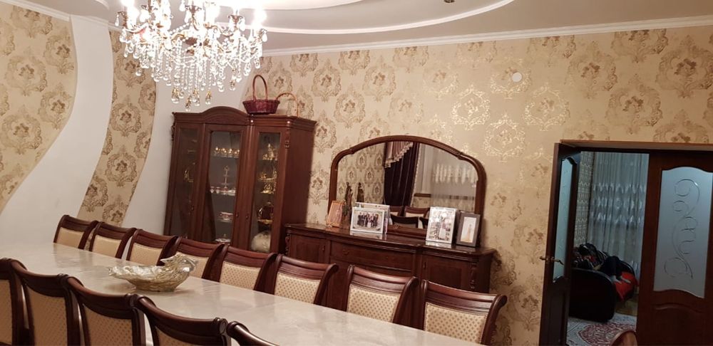 Горка комод, стол стулья