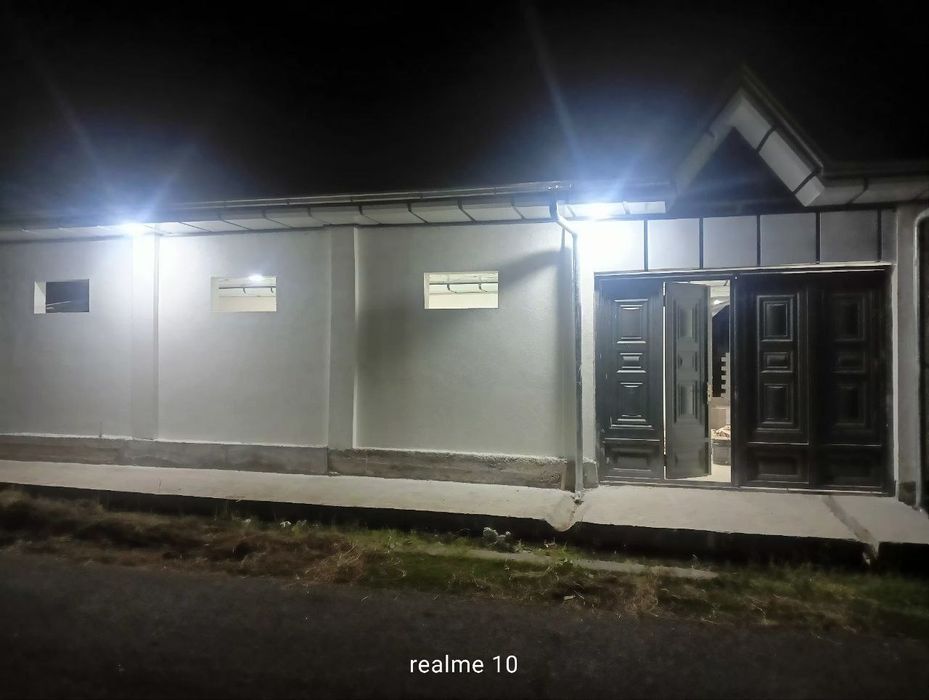 Srochna uy yer hovli sotiladi
