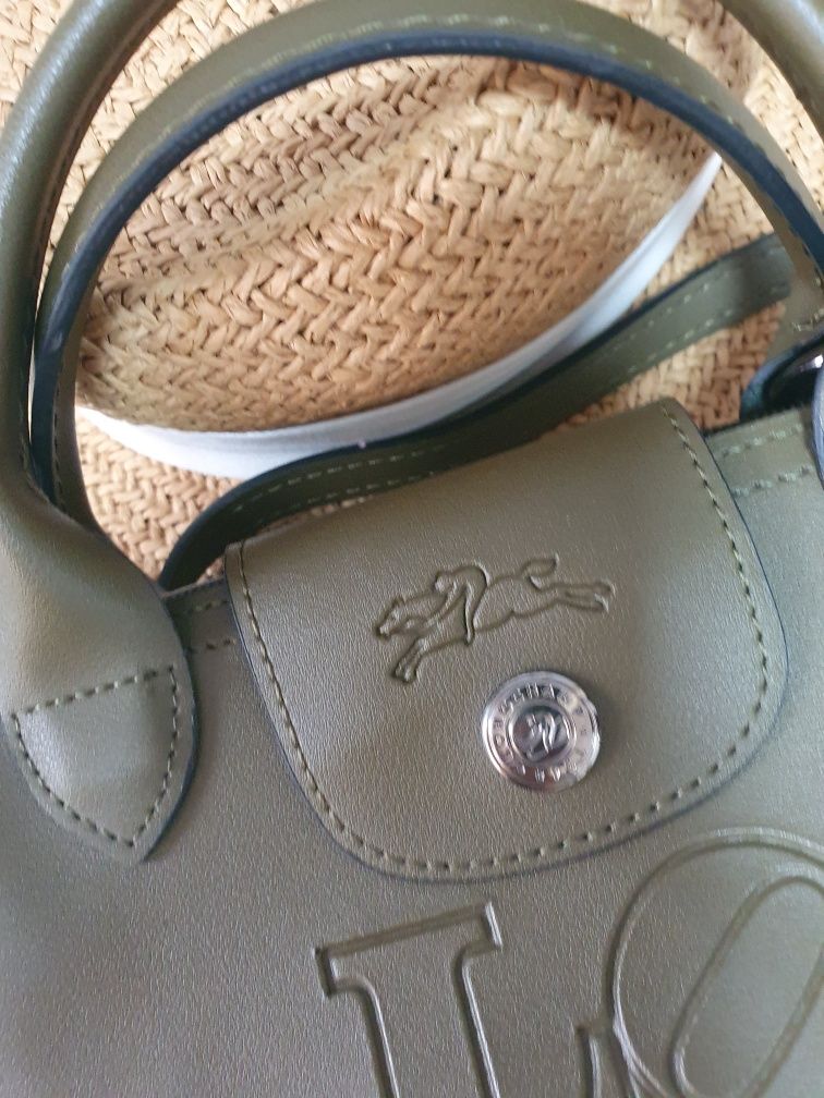 Малка чанта Longchamp  кафява.тренд