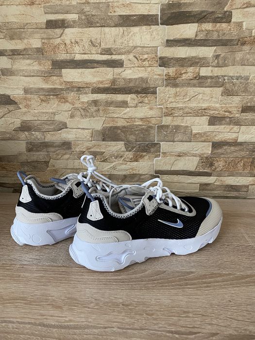 Nike React live GS