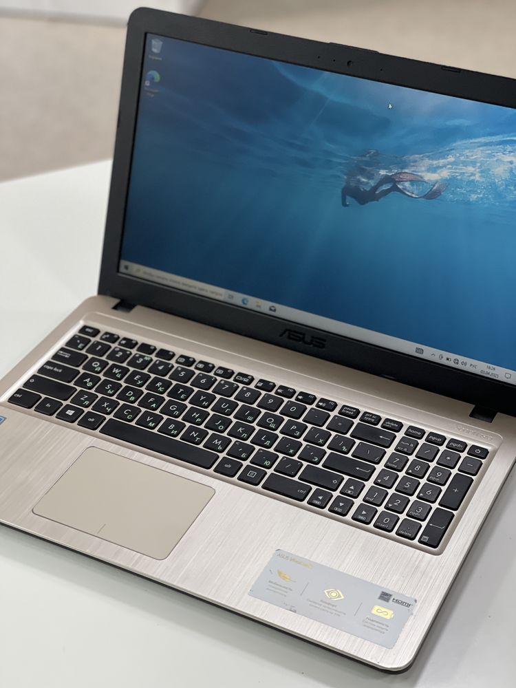Продается ноутбук Asus Vivobook
