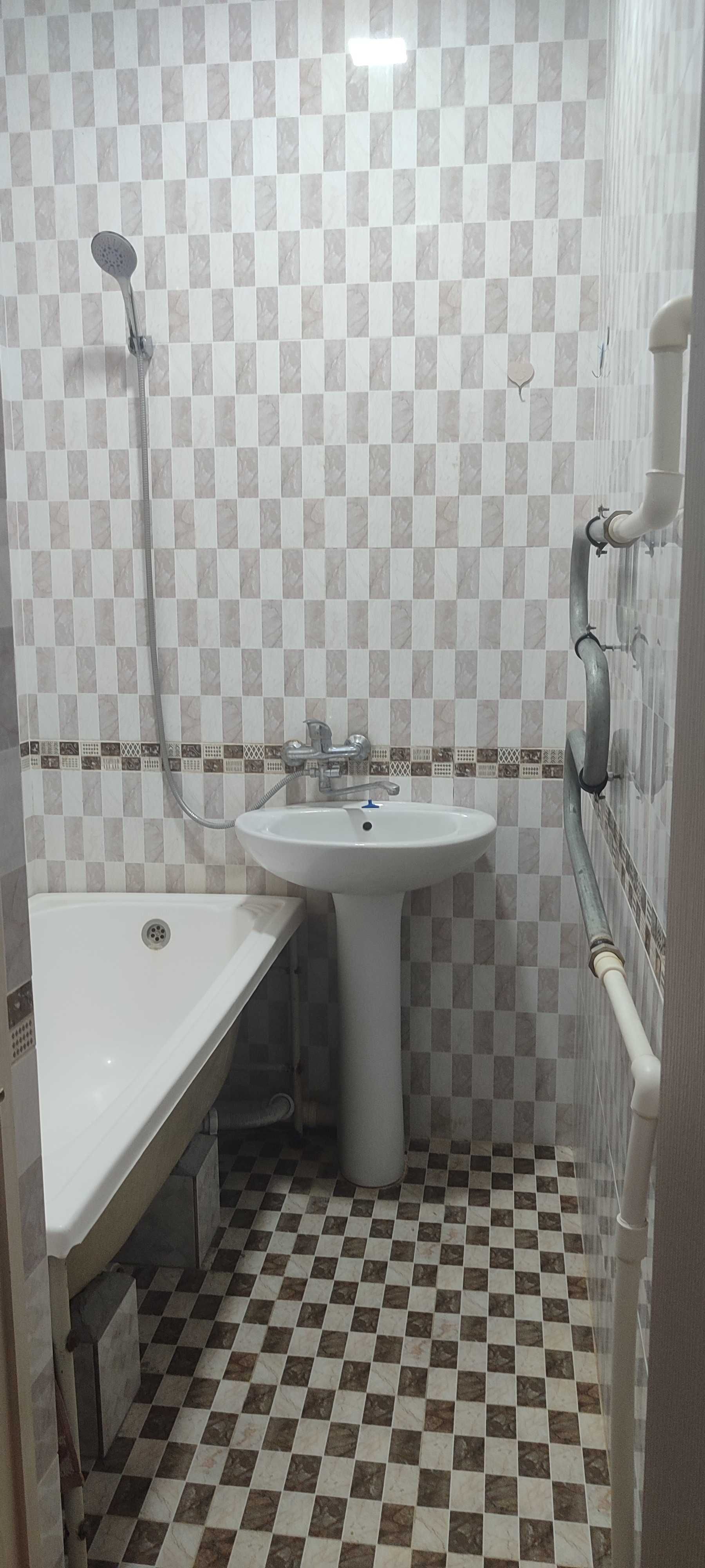 СРОЧНО продаётся 3-х комнатная квартира.