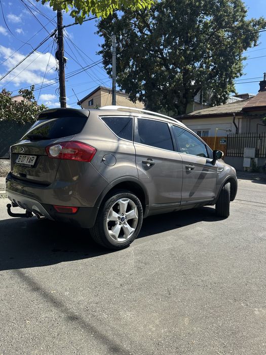 Ford kuga an 2012