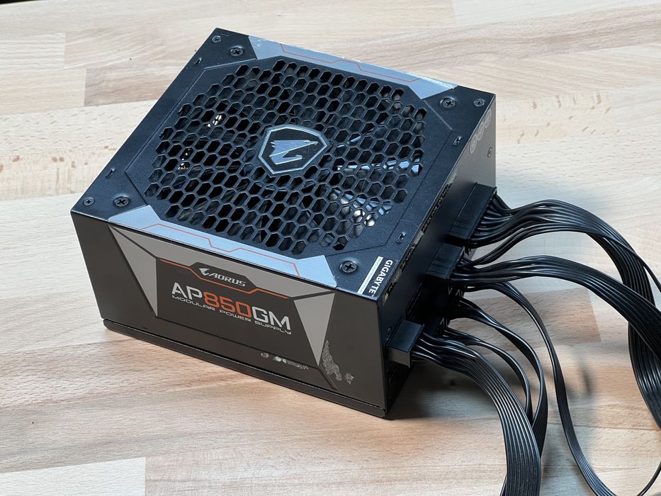 Sursă 850w gigabyte aorus ap850gm full modular 80 plus gold