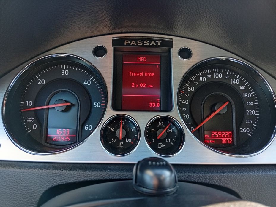 Vând VW Passat High Line-Norma de poluare euro4-varianta de echipare H